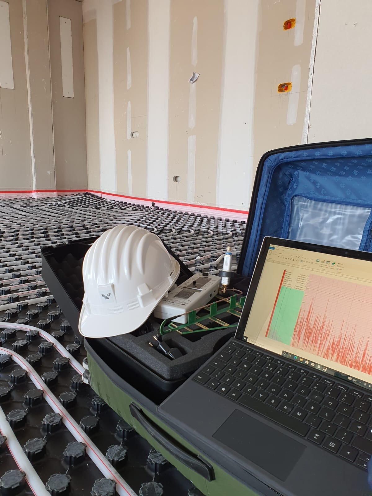 Analisi dati con strumentazione professionale